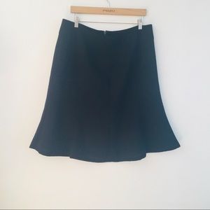 Joneswear size 14 black flair lined skirt